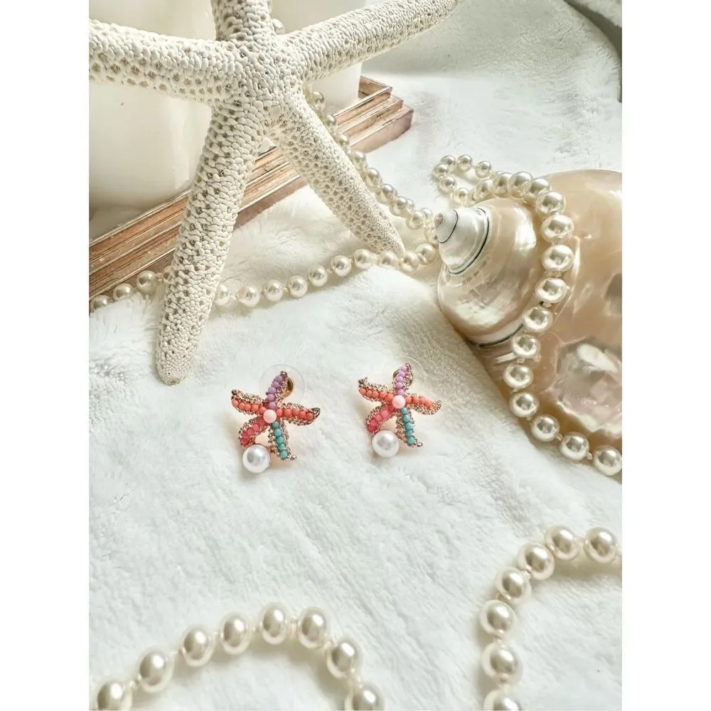 Multicolor starfish with faux pearl stud earrings ￼
